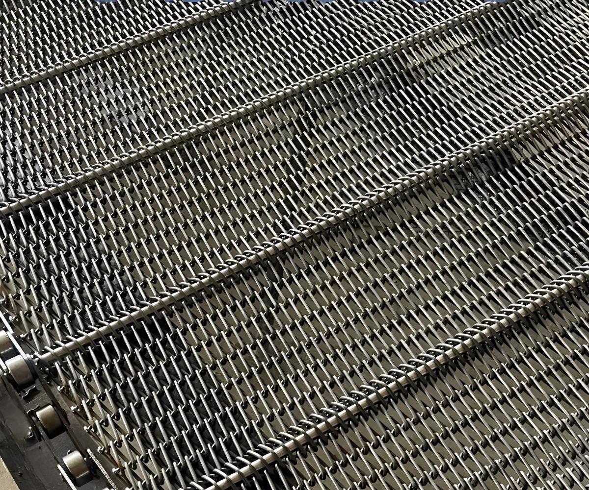 Stainless Steel Mesh Belts: The Durable, Hygienic, and High-Strength Solution Stainless Steel Mesh Belts: The Durable, Hygienic, and High-Strength Solution